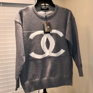Ladies fashion Sweater size L-XL dupee
